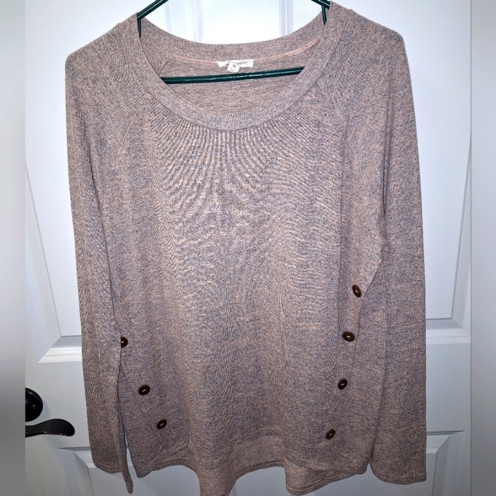 A Blu Pepper pullover sweater in a ladies XL with brown button accents.